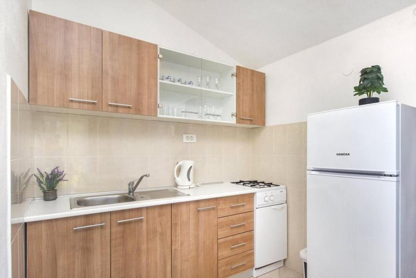 Apartman Belakusic 2 Grebastica Luaran gambar